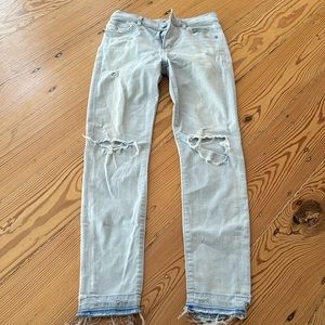 Citizens of Humanity cropped light distressed skinny jeans size 26